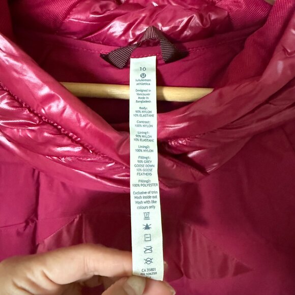 Lululemon Down Right Cozy Goose Down Pullover In Berry Rumble US 10 - Picture 5 of 8